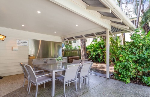 Noosaville Resort | Two Bedroom Deluxe Ground Floor Pool View Apartment
