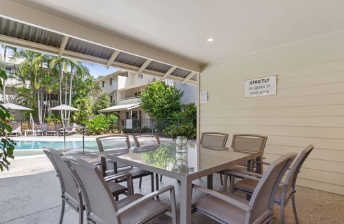 Noosaville Resort | Two Bedroom Deluxe Ground Floor Pool View Apartment