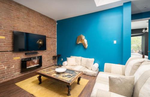 Plateau Mont Royal Apartment | Two bedroom duplex in Plateau Mont-Royal district