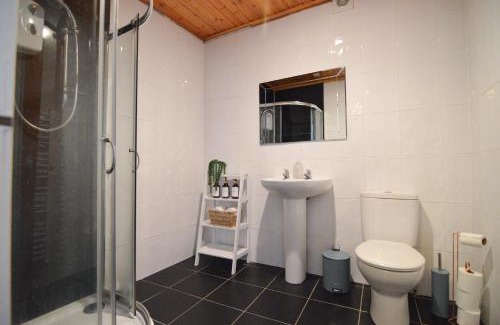 West Wemyss Apartment | Two Bedroom Flat with Sea Views!
