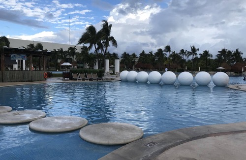 Villa Juarez House | TWO BEDROOM GRAND MAYAN SUITE in PARADISE! Ocean, pools, bars, jungle-setting!