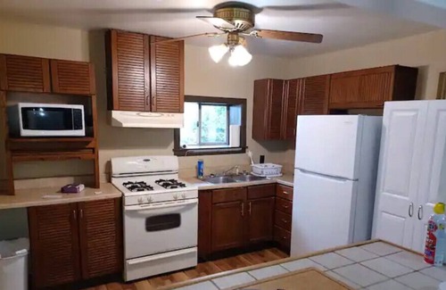 Cartersburg House | Two-bedroom Guesthouse, Avon, IN.,