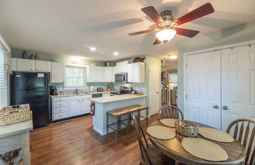 Grand Rivers Condo | Two Bedroom Harbor View Condo