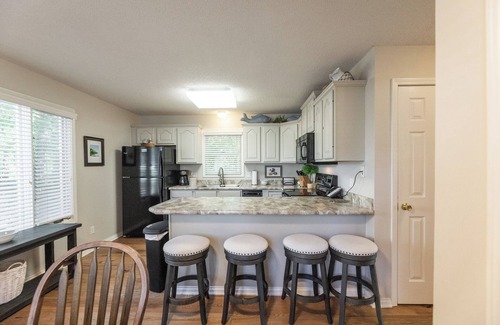 Grand Rivers Condo | Two Bedroom Harbor View Condo
