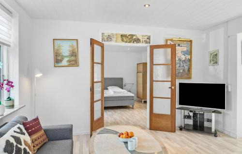 Bog By House | Two-Bedroom Holiday Home In Bogo By