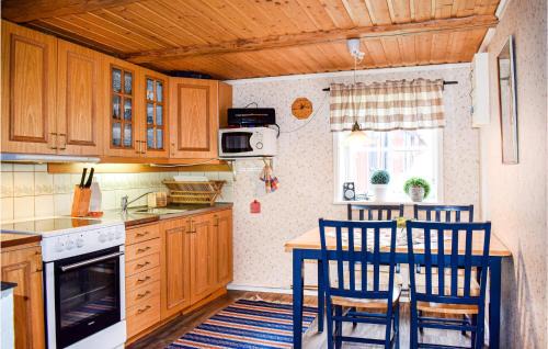 Rorvik House | Two-Bedroom Holiday Home In Rorvik