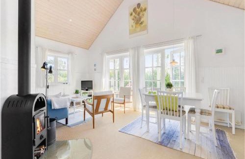 Skaven Strand House | Two-Bedroom Holiday Home In Tarm