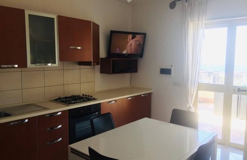 Pizzo Apartment | Two Bedroom House Borgonovo House