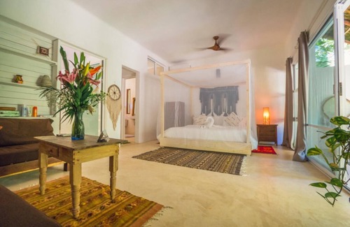 Zona Hotelera Other | Two Bedroom House garden view