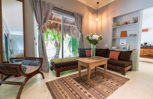 Zona Hotelera Other | Two Bedroom House garden view