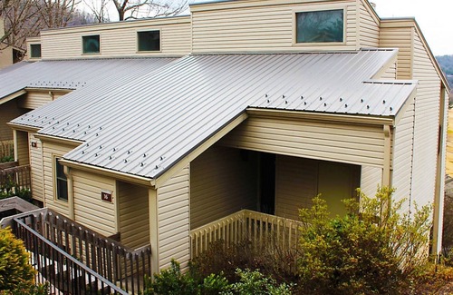 Lake Lure Condo | Two Bedroom Luxury Condo, Lake Lure, NC (2054640)