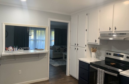 Macon House | Two bedroom Macon Oasis