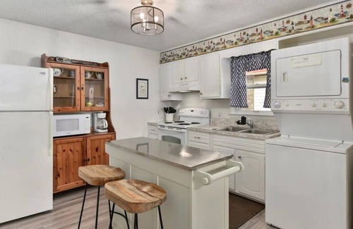 Ocean City Condo | Two Bedroom OC Condo Close to Beach and Boardwalk