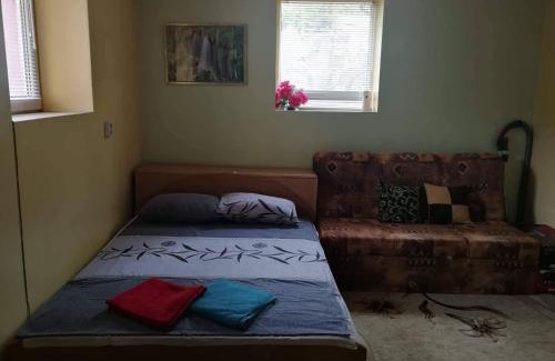 Ruse Center House | Two Bedroom Townhouse Mika