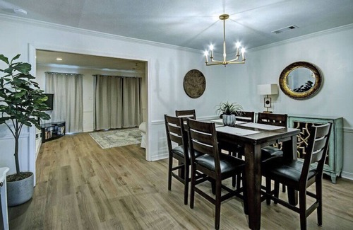 Ridgeland House | Two Bedroom Townhouse in Ridgeland