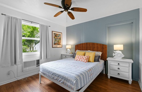 Palm Beach Shores Cabin | two bedroom unit located across the street from the beach
