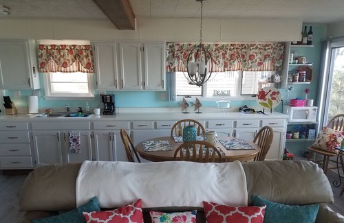Higgins Lake House | Two bedroom waterfront