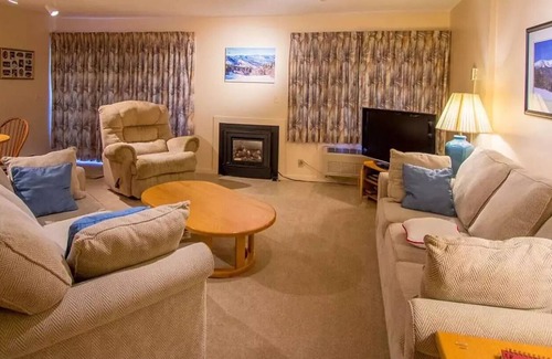Bartlett Resort | Two bedrooms resort unit at the base of Attitash Mountain Ski Resort