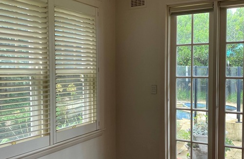 Sandringham House | Two blocks to the beach!