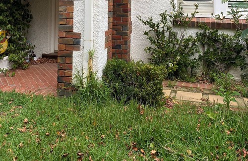 Sandringham House | Two blocks to the beach!