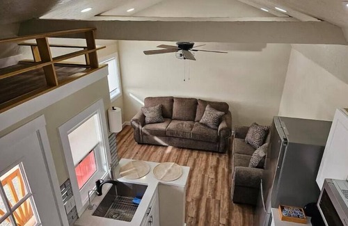Canyon County House | Two Cottages on 30 acres with views. Sleeps 12 and 2 baths