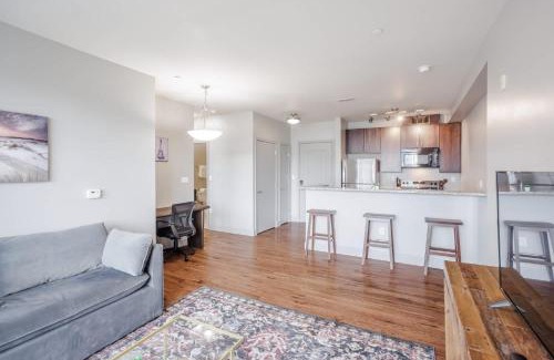 Central Business District Apartment | TWO CozySuites at the Banks with Pool 18