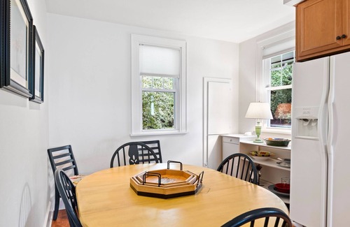 Egg Harbor House | Two Egg Harbor Waterfront Cottages with Sauna and Firepit