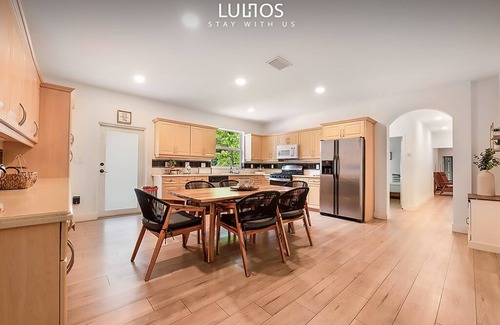Ludlam House | Two homes: 13BR Heated Pool, Golf & Sport Park L53