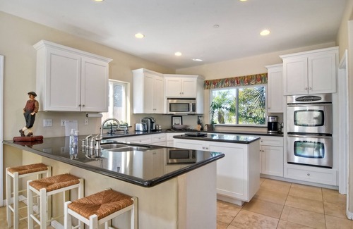 Vista House | Two Homes, Onen Lot Sleeps 16, Pool & Hot Tub Private Villa, 9 miles from beach.