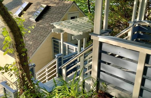 North East House | Two Lake front Cottages on the water!