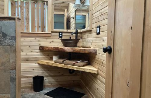 Seward House | Two Lakes Guesthouse