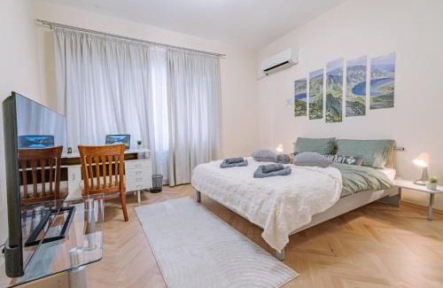 Sofia City Center Apartment | Two Luxury Condos by NDK and National Stadium with 2 Free Parking Spots