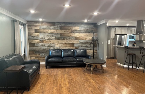 Tuscaloosa House | Two minutes off the interstate, 10minutes to Bryant-Denny Stadium