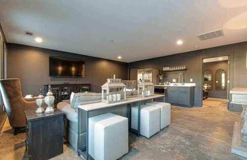Berry Hill House | Two New Luxury Homes! Hot Tub + Game Room!