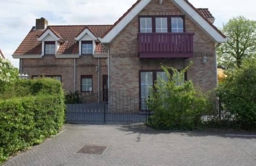 Groede House | Two-person cozy holiday home (studio) on the ground floor, near the sea in Groede
