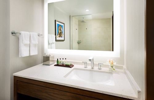 Hidden Hills Hotel | Two Queen Standard, The Anza A Calabasas Hotel, Pool, Close to Van Nuys, 3 Units