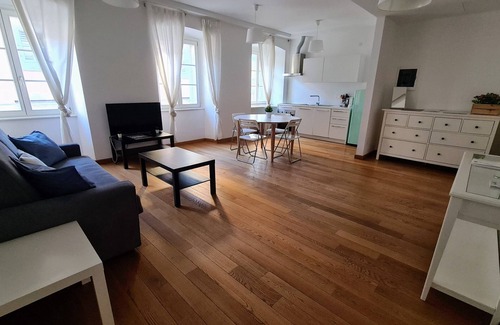 Citta Nuova-Barriera Nuova-San Vito-Citta Vecchia Apartment | Two-room apartment La Bora - Ritter's