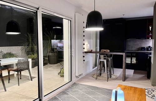 Bayonne Apartment | Two-room attic apartment 210 m2 terrace