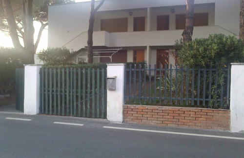 Marina di Bibbona Apartment | Two-room ground floor apartment with private fenced garden.