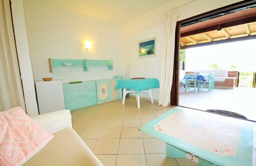 Golfo di Marinella Apartment | Two-room ground floor 100 meters from the beach and establishment with restaurant bar