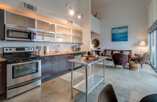 East Nashville Condo | Two story 2Bed 2Bath A Work Live Condo