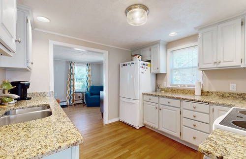 Old Orchard Beach House | Two-story dog-friendly house with enclosed yard, grill, patio, W/D