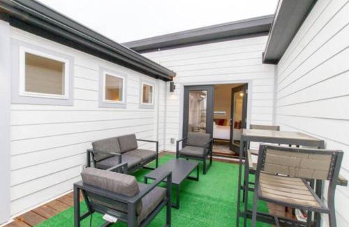 Hillsboro West End House | Two Townhomes Rooftop Patios Hillsboro Village