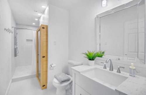 North San Antonio - SAT House | TX1 House Sauna & Game Room Fun For Groups