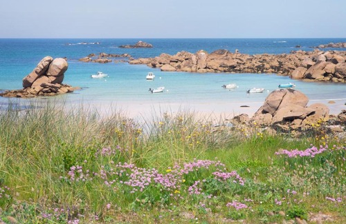 Ploudalmezeau House | TY BULLE - Logement insolite les pieds dans l'eau