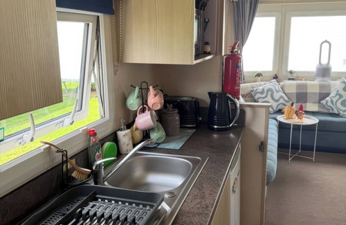 Towyn Cottage | TY CARIAD, family friendly, country holiday cottage in Towyn