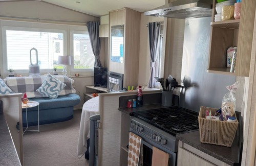 Towyn Cottage | TY CARIAD, family friendly, country holiday cottage in Towyn