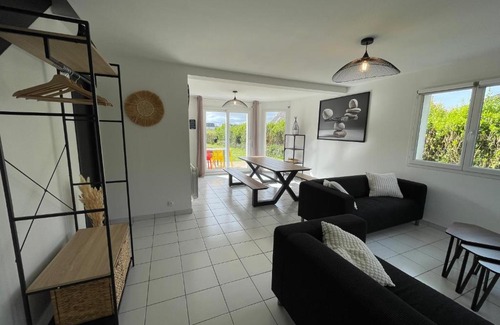 Plomeur House | Ty Plom proche du centre et des plages