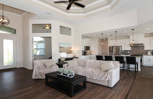 South Gulf Cove House | TYC8330 Summary: Sout