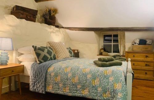 Ganllwyd House | Tyn Y Simdde - Secluded Mountain Stay - Stunning Views of Eryri